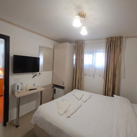 Hotel Marina 2 Bükreş Dış mekan fotoğraf