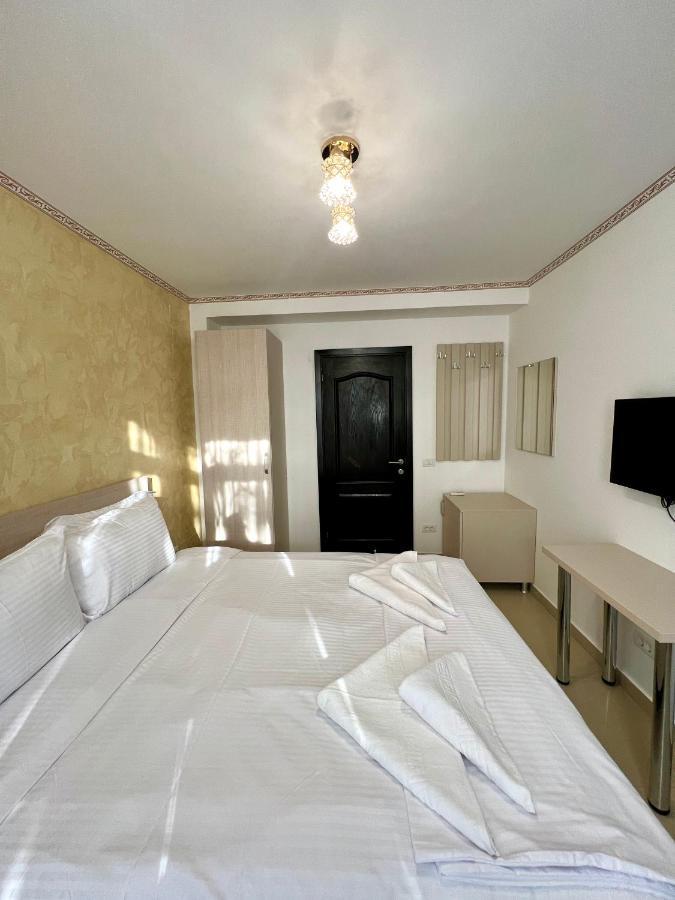 Hotel Marina 2 Bükreş Dış mekan fotoğraf