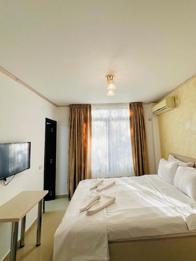 Hotel Marina 2 Bükreş Dış mekan fotoğraf