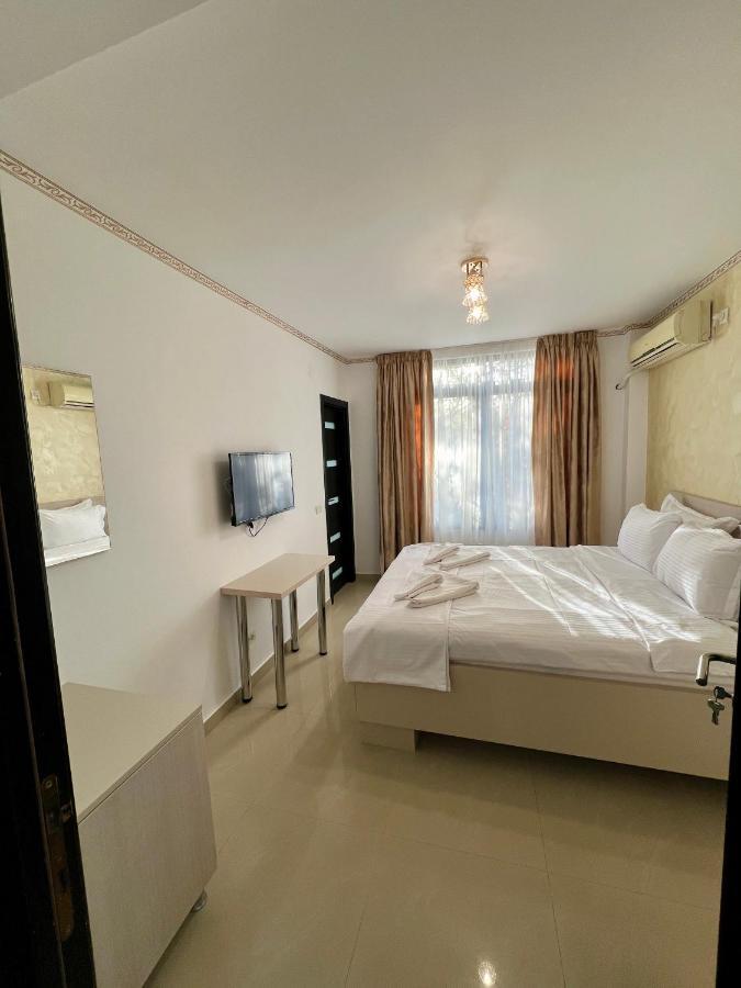Hotel Marina 2 Bükreş Dış mekan fotoğraf
