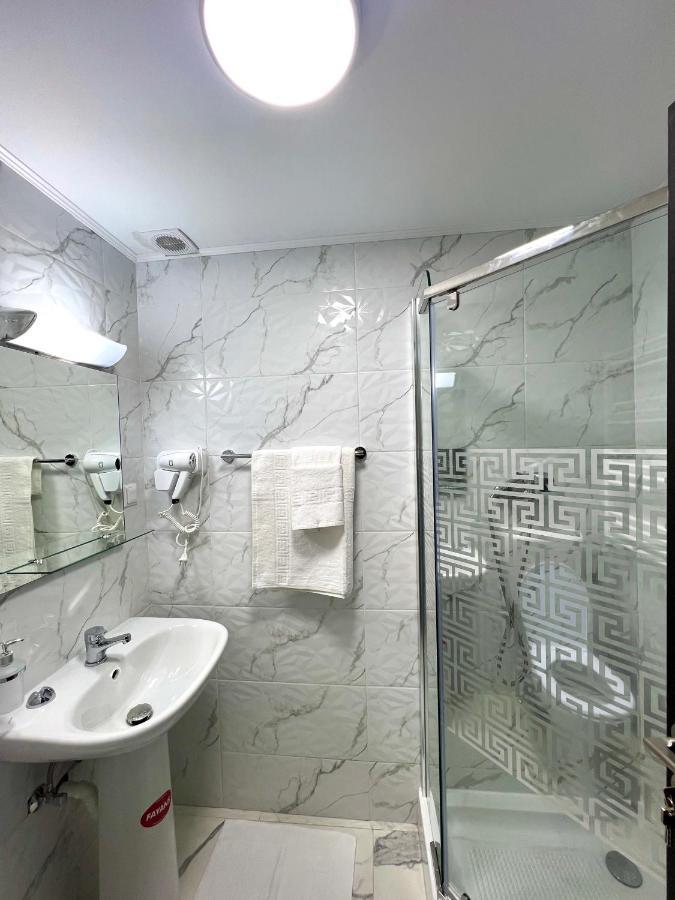Hotel Marina 2 Bükreş Dış mekan fotoğraf
