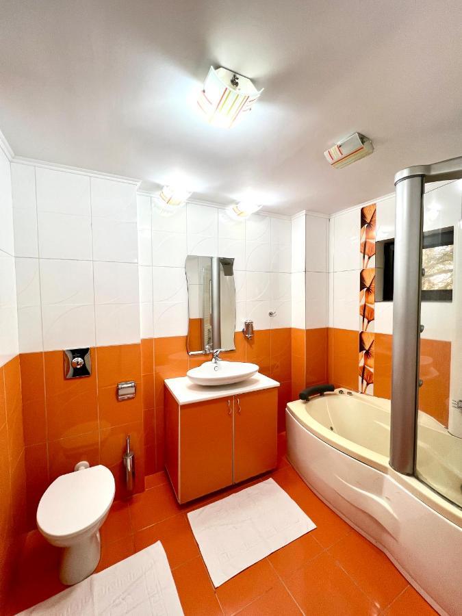Hotel Marina 2 Bükreş Dış mekan fotoğraf