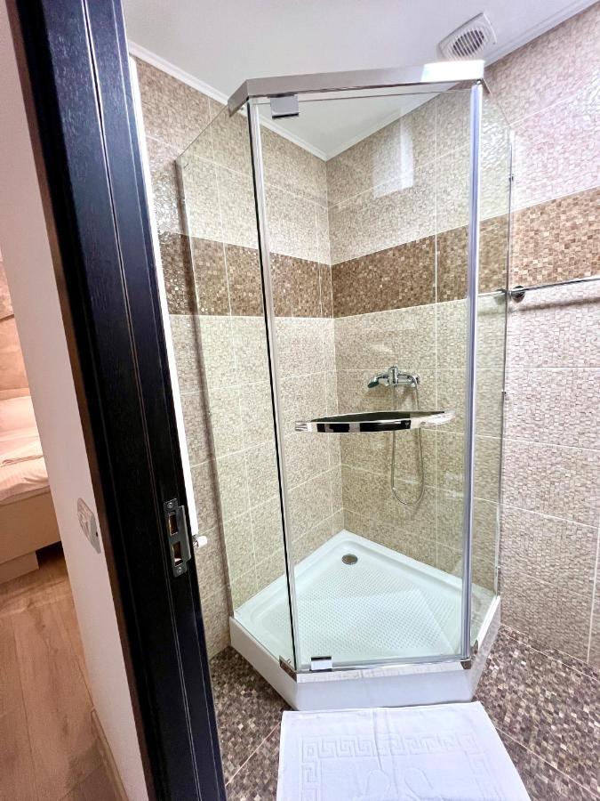 Hotel Marina 2 Bükreş Dış mekan fotoğraf