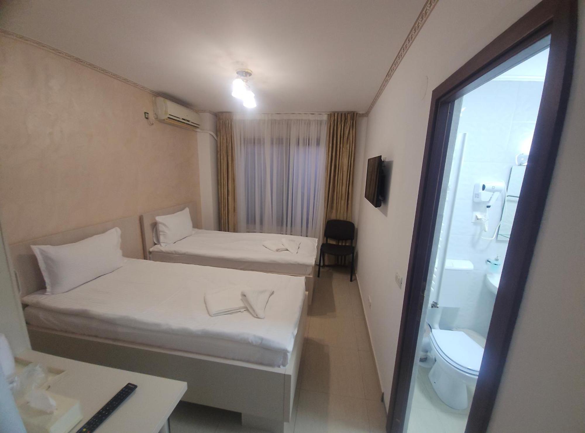 Hotel Marina 2 Bükreş Dış mekan fotoğraf