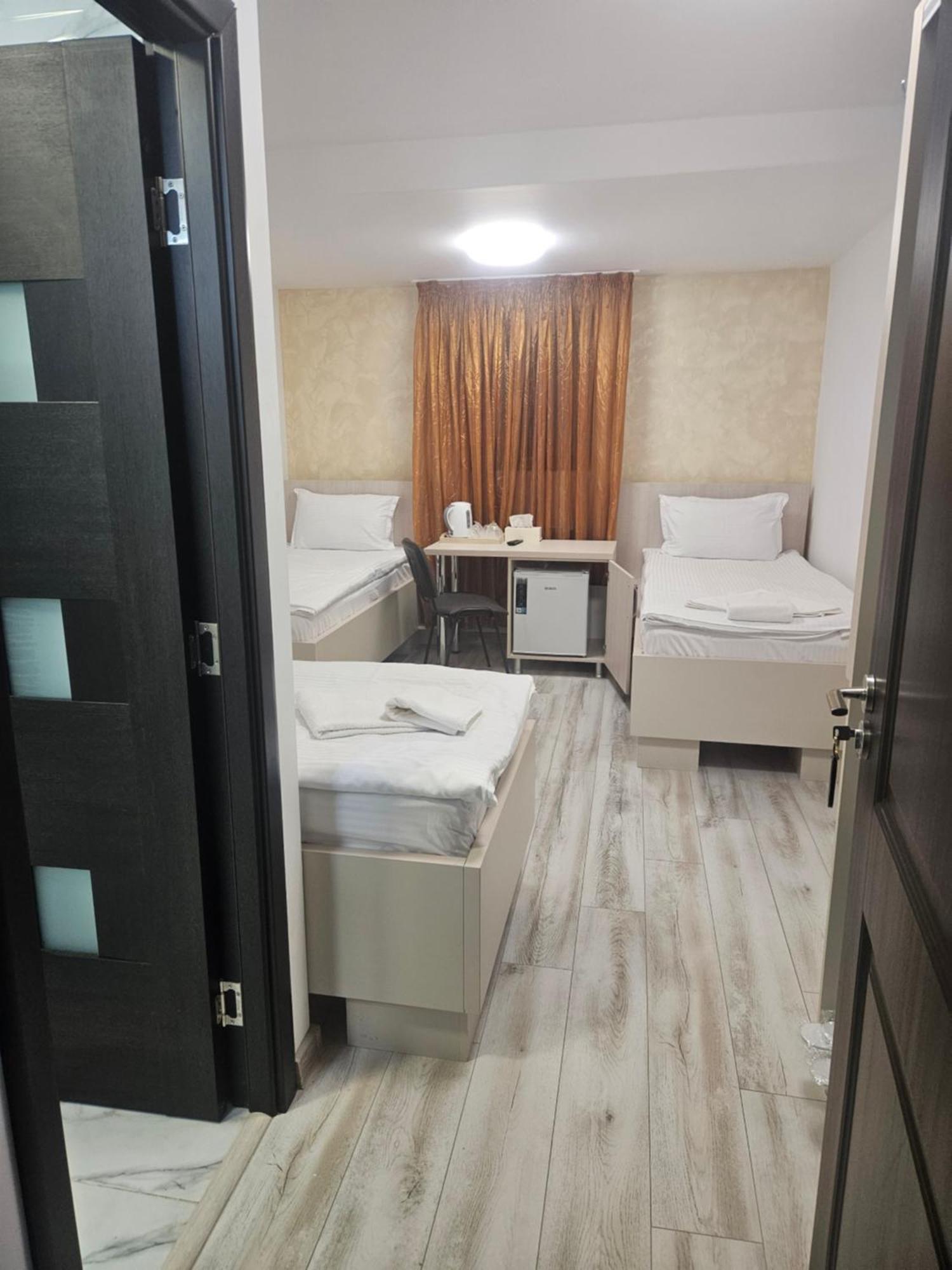 Hotel Marina 2 Bükreş Dış mekan fotoğraf